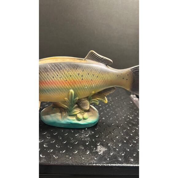 Trout Vase - Picture 3 of 6